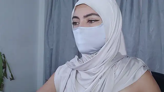 Snapshot of jade_nassar chatting on 05/19/26, 12:16 jade nassar online show from 05/19/26, 12:16