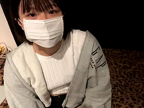 Snapshot of kabikabi_makaron chatting on 09/15/25, 02:28 kabikabi makaron online show from 09/15/25, 02:28