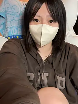 Snapshot of kabikabi_makaron chatting on 05/17/26, 04:14 kabikabi makaron online show from 05/17/26, 04:14