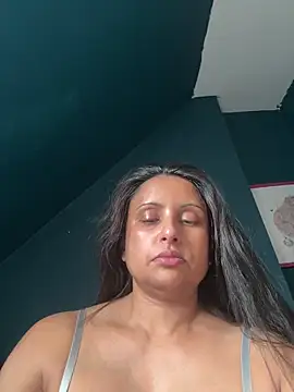 Angelaarayexx online show from 04/12/26, 08:52