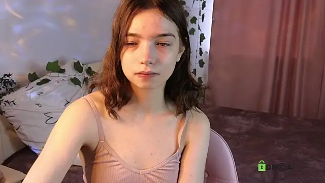 Snapshot of Evi_Brook chatting on 09/20/25, 07:42 Evi Brook online show from 09/20/25, 07:42