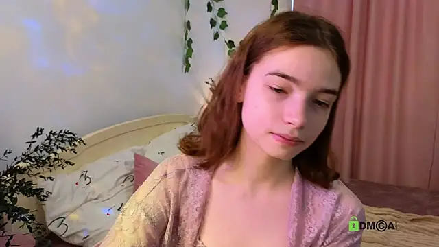 Snapshot of Evi_Brook chatting on 10/04/25, 11:41 Evi Brook online show from 10/04/25, 11:41