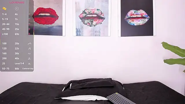 Monika-Ruiz online show from 10/15/25, 06:08