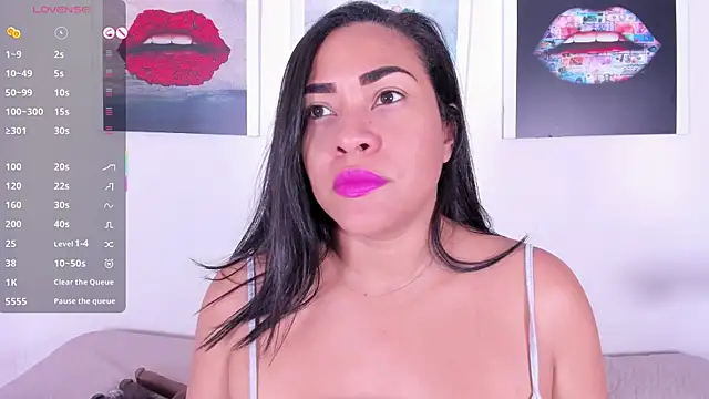 Monika-Ruiz online show from 11/15/25, 07:32