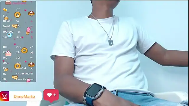 Snapshot of mike_black_22 chatting on 09/10/25, 03:34 mike black 22 online show from 09/10/25, 03:34