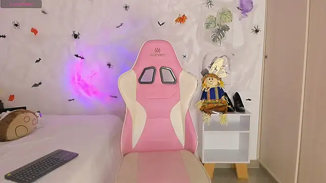 Nataly evans18 online show from 10/12/25, 05:50