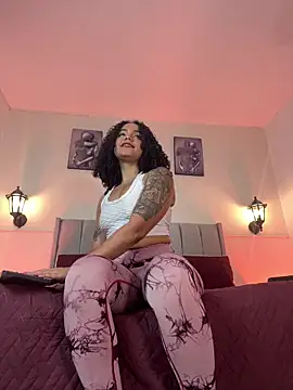 Snapshot of Samara_Hadi_ chatting on 02/04/26, 08:25 Samara Hadi online show from 02/04/26, 08:25