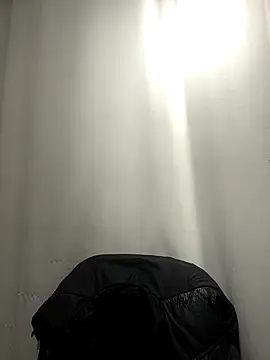 Alyha Cortes online show from 10/10/25, 01:21