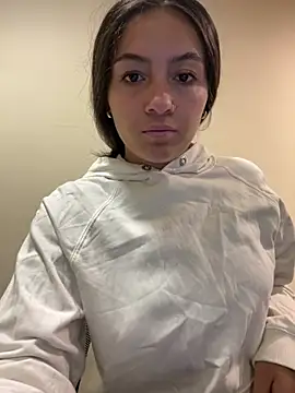 Alyha Cortes online show from 03/12/26, 01:17