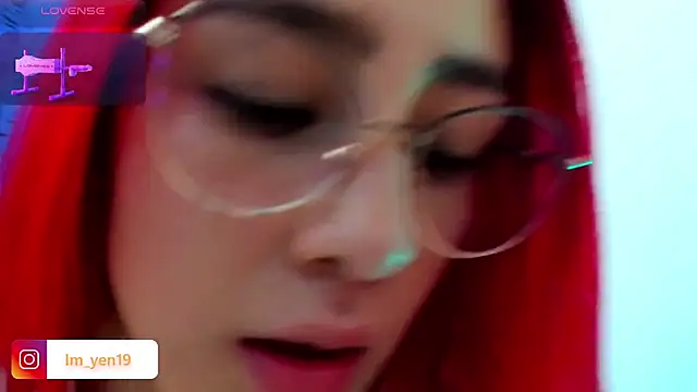 adahraa younng online show from 09/13/25, 11:26