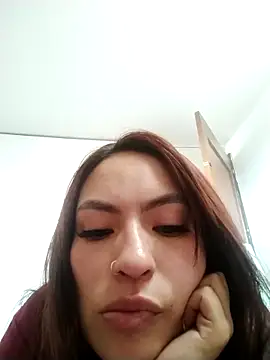 Adarha Ramirez online show from 11/08/25, 07:45