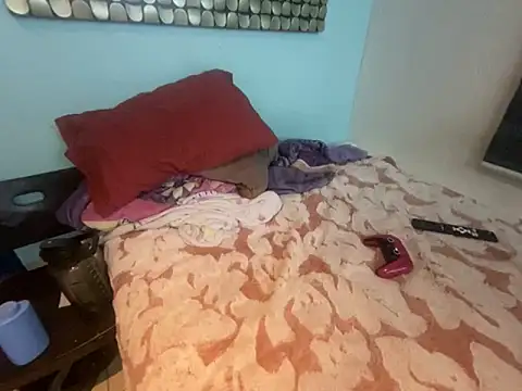 Alexitho25 online show from 09/26/25, 08:40