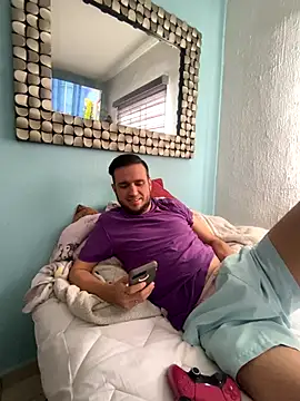 Alexitho25 online show from 11/14/25, 09:13