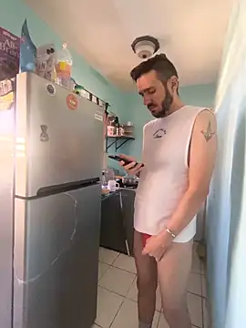 Alexitho25 online show from 02/02/26, 08:40