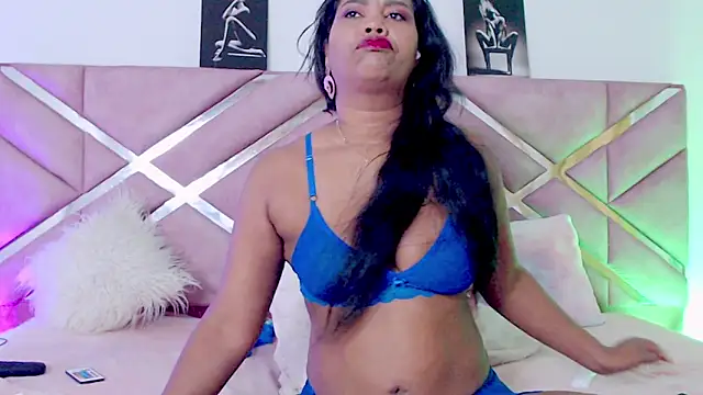 sofia 07 online show from 11/26/25, 06:42