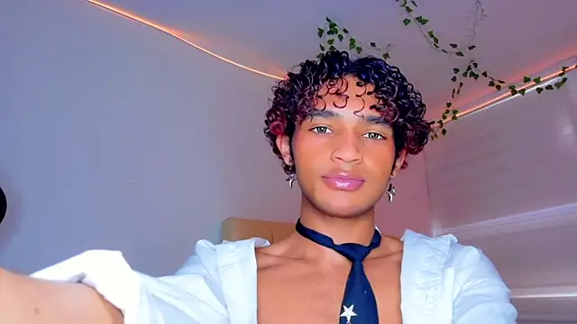 Aaron Wiinter online show from 11/06/25, 09:05