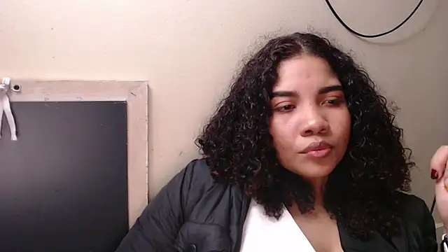 madelene online show from 12/25/24, 02:25