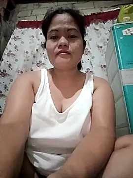 Snapshot of DignaRocero chatting on 10/20/25, 03:01 DignaRocero online show from 10/20/25, 03:01