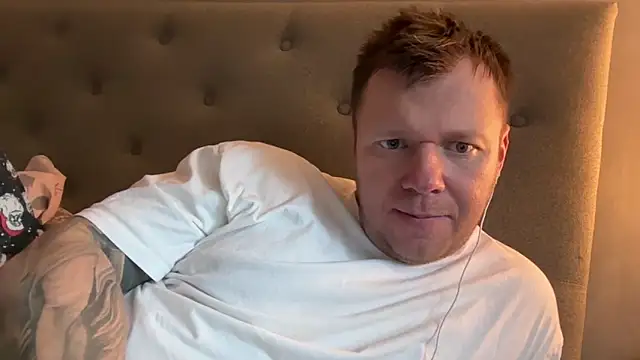 Snapshot of monster_d_2025 chatting on 04/03/26, 06:00 monster d 2025 online show from 04/03/26, 06:00