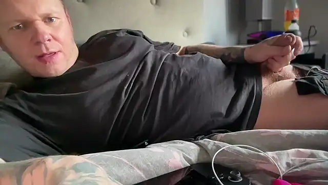 Snapshot of monster_d_2025 chatting on 04/09/26, 08:42 monster d 2025 online show from 04/09/26, 08:42