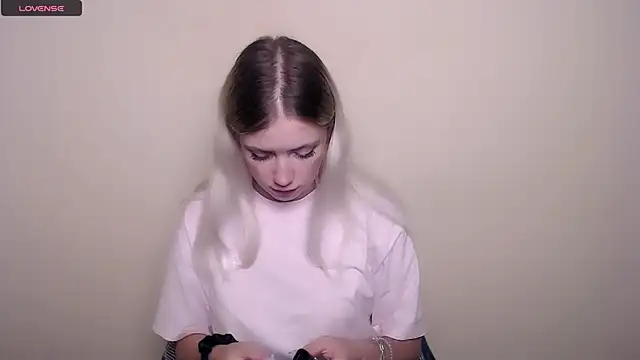 AliceHotty  online show from 09/13/25, 06:13