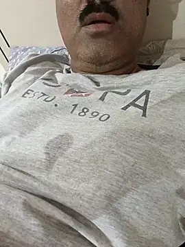 moonflower25 online show from 10/20/25, 07:47