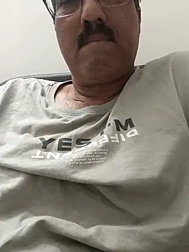 moonflower25 online show from 04/12/26, 01:38