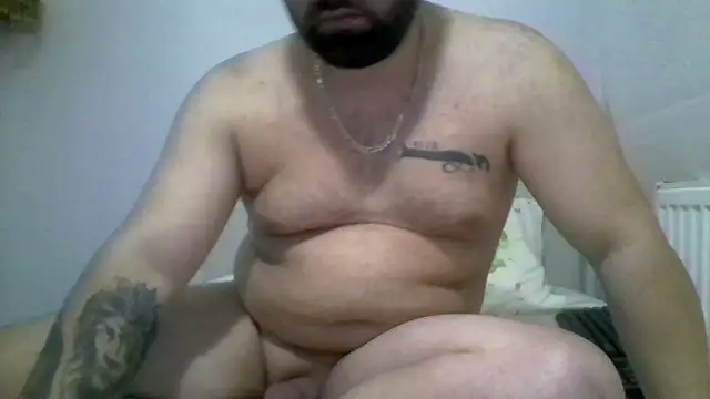Snapshot of hardick582 chatting on 10/30/25, 10:10 hardick582 online show from 10/30/25, 10:10