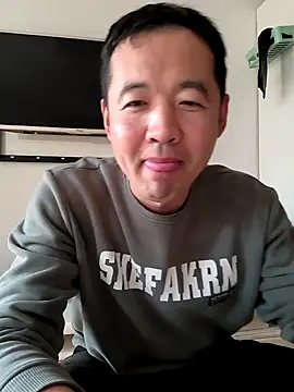 huanhuanaaaaa online show from 11/12/25, 06:25