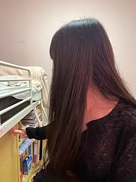 aonyan 7 online show from 09/21/25, 12:12