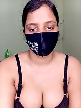 Rose-luckey online show from 12/01/25, 01:38