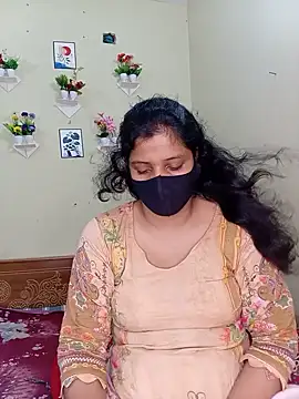 Rose-luckey online show from 06/24/26, 12:59