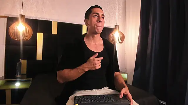 Lucio  Fox online show from 04/21/26, 12:00