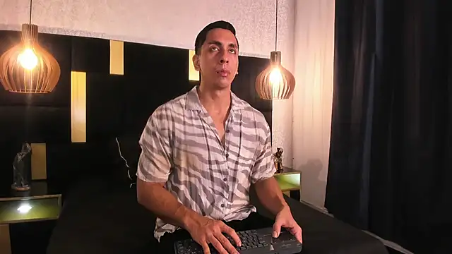 Snapshot of Lucio__Fox chatting on 05/06/26, 11:48 Lucio Fox online show from 05/06/26, 11:48