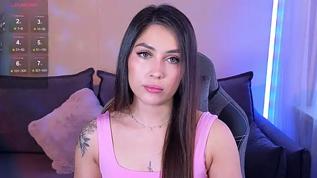 Snapshot of CarolineGuthrie chatting on 10/03/25, 11:40 CarolineGuthrie online show from 10/03/25, 11:40