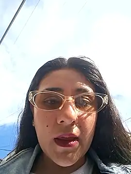 CAROLINE  07 online show from 09/10/25, 08:42