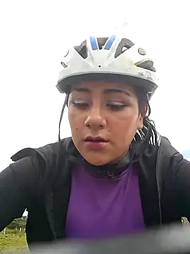 CAROLINE  07 online show from 09/24/25, 01:47