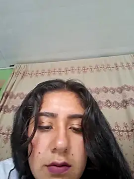 CAROLINE  07 online show from 11/25/25, 05:02