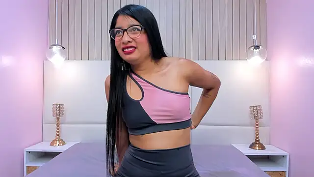 MelanyWayne  online show from 03/25/26, 06:58