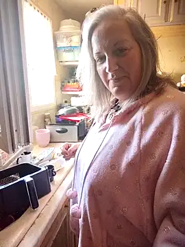 Feelineducentre online show from 10/12/25, 09:52