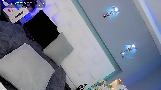 Ariia-janee online show from 02/16/26, 05:03