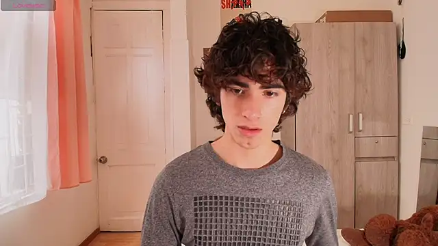 Nude Boy18 online show from 11/22/25, 09:25