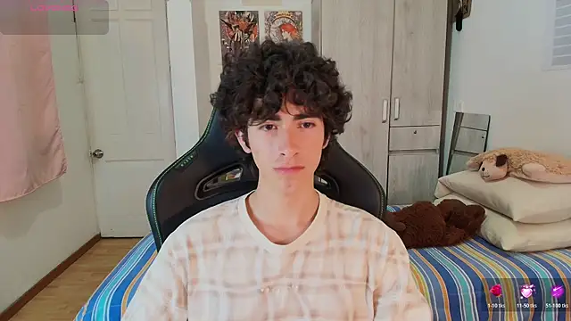 Nude Boy18 online show from 04/12/26, 06:07