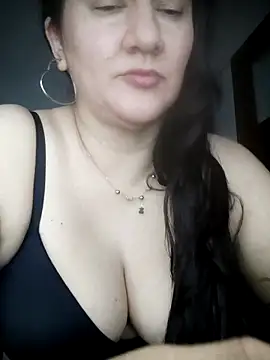 Aisha manzur online show from 01/05/26, 06:00