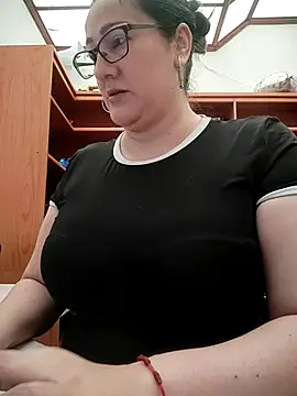 Aisha manzur online show from 02/20/26, 06:41