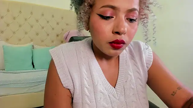 momo ayasse online show from 01/05/26, 10:02