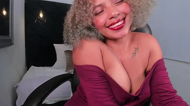 momo ayasse online show from 02/02/26, 03:27