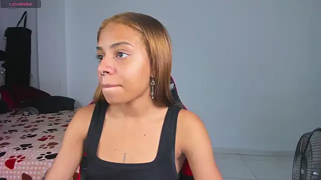 yumi hanna online show from 04/14/26, 02:39