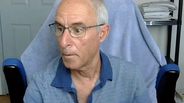 funone1999 online show from 10/10/25, 09:03