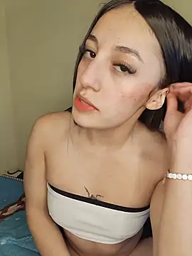 StefaniaFoxx  online show from 07/04/26, 06:41